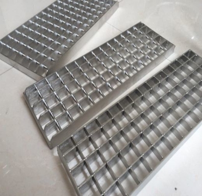 Lưới thép không gỉ hàn áp lực 30mm Thanh chịu lực Pitch