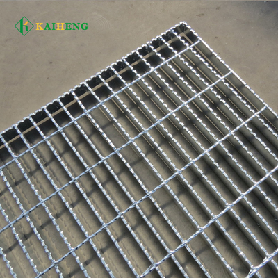 Lưới thép thanh răng cưa mạ kẽm cho nhà máy nước thải