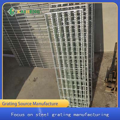Chống ăn mòn HDP Grate thép Cầu thang Treads Bar Grating Treads