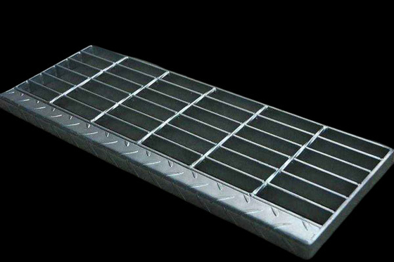 Hàn thép phẳng T3 Grate cầu thang Treads Kim loại Grate cho các bước