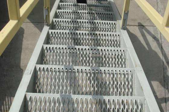 Lưới thép mạ kẽm Treads 60mm Pitch Bearing Bar