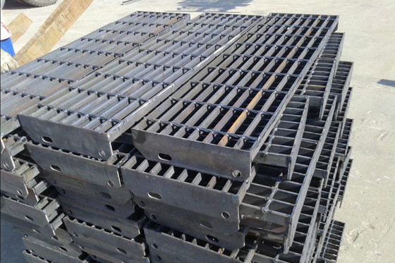 Lưới thép mạ kẽm Treads 60mm Pitch Bearing Bar