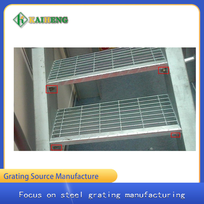 T4 Rô-rô-măng-rô Thép mạ kim loại Grate cầu thang Chiều dài 60mm