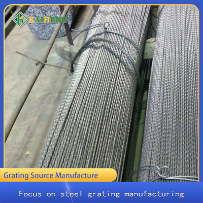 Sản phẩm dây sắt vuông xoắn 4mm để gia công tấm lưới thép