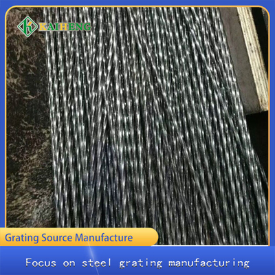 Sản phẩm dây sắt vuông xoắn 4mm để gia công tấm lưới thép