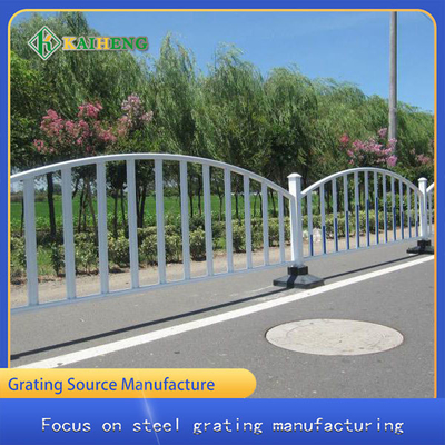 Lan can bảo vệ giao thông mạ kẽm Thép phun nhựa cho đô thị