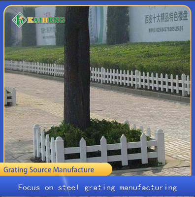 Bãi cỏ PVC nhỏ hàn lưới hàng rào Bãi cỏ hàng rào hàng rào