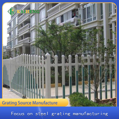 Bãi cỏ PVC nhỏ hàn lưới hàng rào Bãi cỏ hàng rào hàng rào