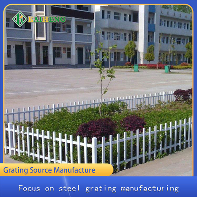 Bãi cỏ PVC nhỏ hàn lưới hàng rào Bãi cỏ hàng rào hàng rào